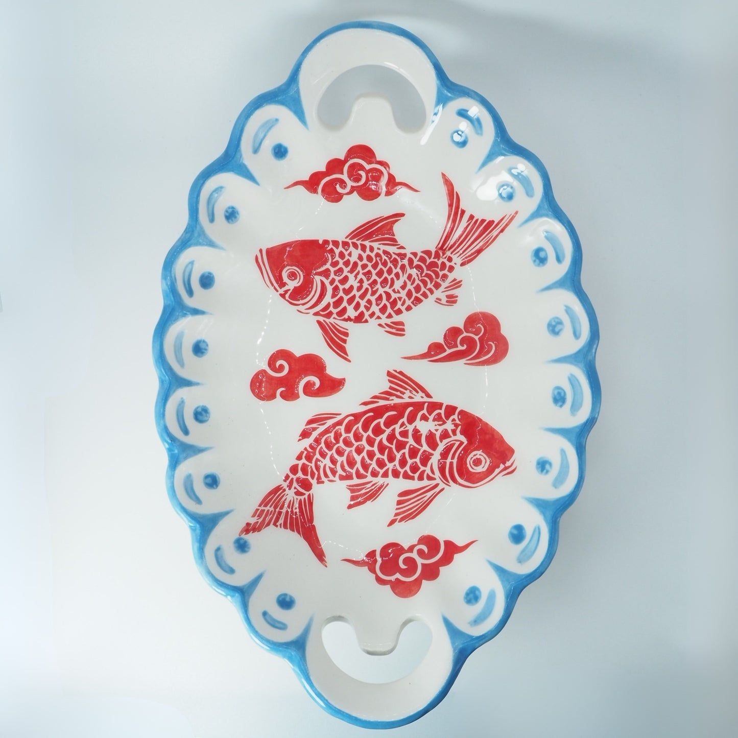 Bandeja Koi Japonesa — Cerámica pintada a mano