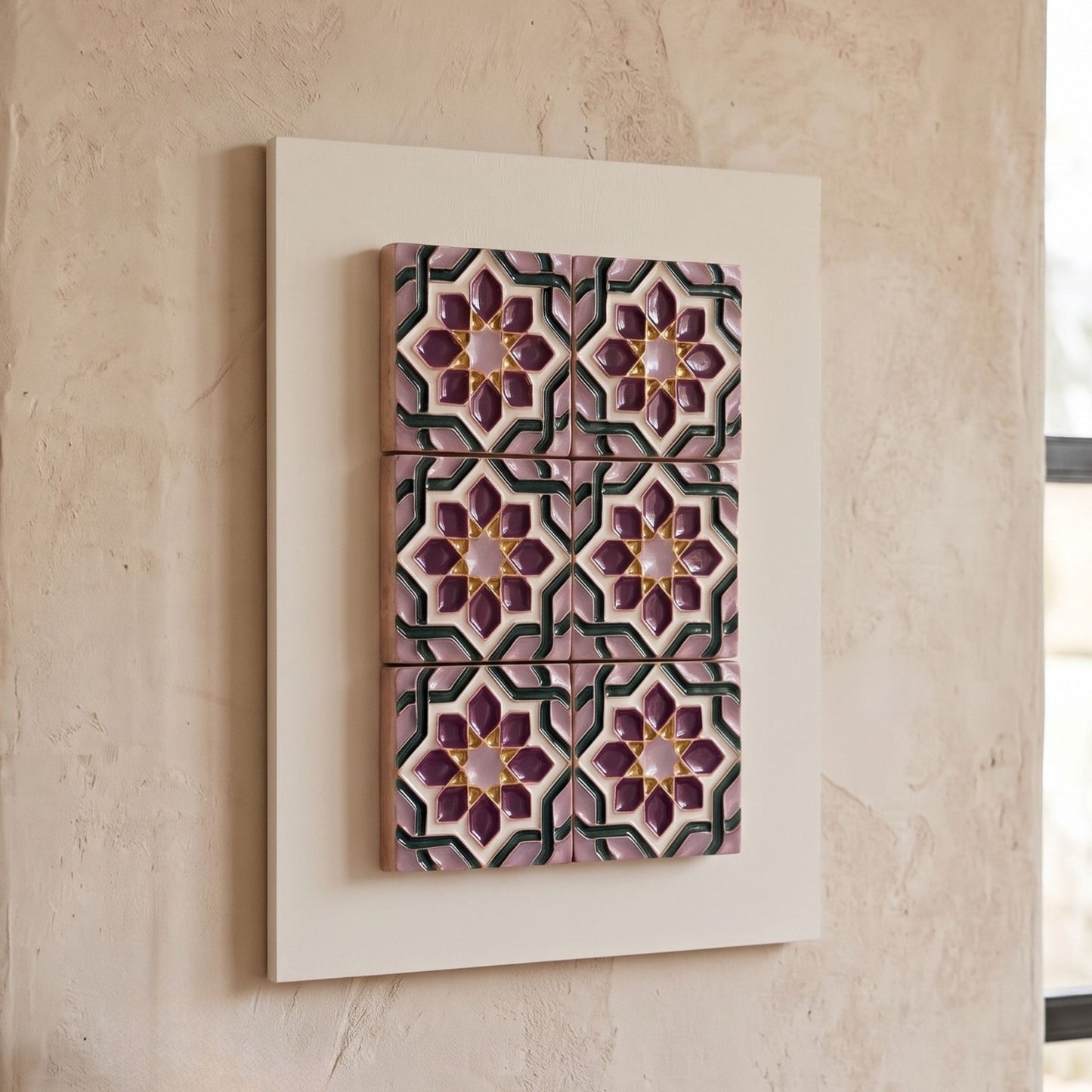 Cuadro de Azulejos en Relieve "Alejandrita" | Cerámica Pintada a Mano | Kinara