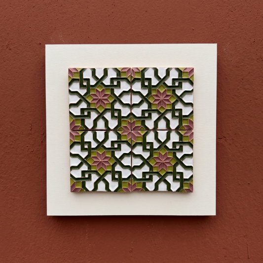 Cuadro de Azulejos en Relieve "Estrella Olivino" | Cerámica Pintada a Mano | Kinara