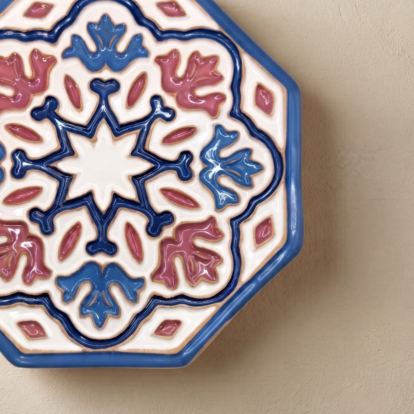 Plato Decorativo de Pared en Relieve "Estrella Mudéjar: Alba"