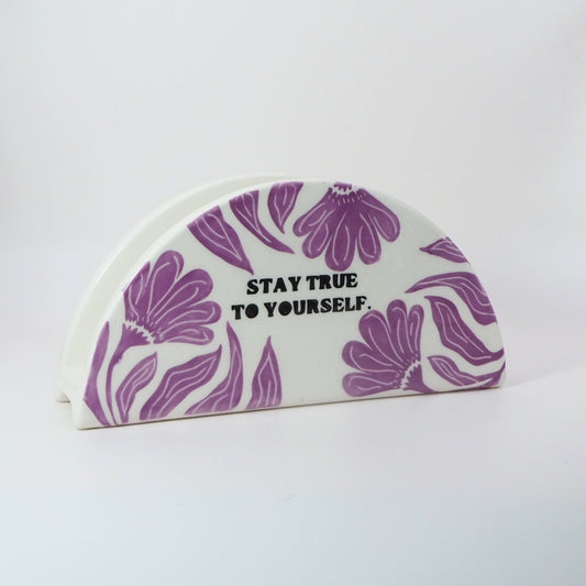 Servilletero Stay True | Cerámica esgrafiada y pintada a mano